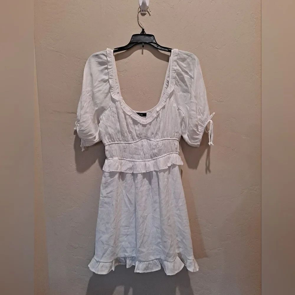 Trixxi Women’s Short White Tie Sleeve Mini Dress Size Small. New Conditi…